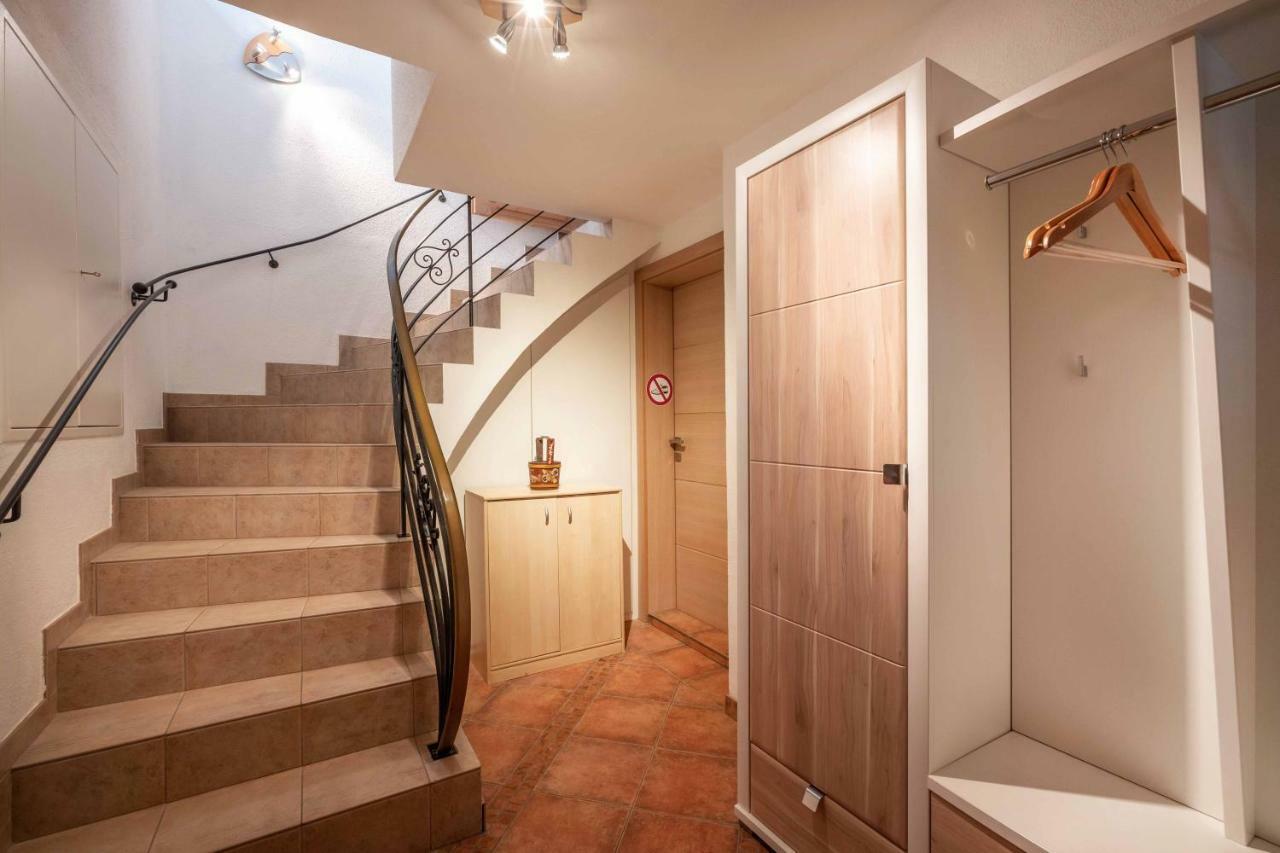 Exclusive Appartement Chalet St. Johann in Tirol Exterior foto